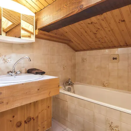 Chaleureux A Champagny-en-vanoise Avec Jacuzzi Dağ evi