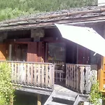 Chaleureux A Champagny-en-vanoise Avec Jacuzzi