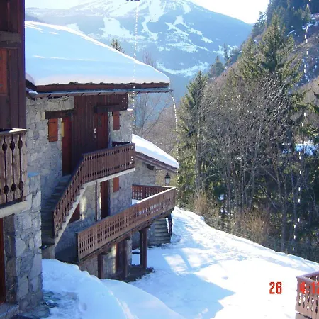 Chalet Chaleureux A Champagny-en-vanoise Avec Jacuzzi