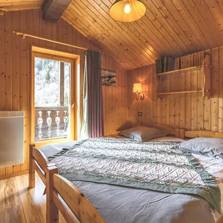 De 3 Avec Jardin Amenage Et Wifi A Champagny En Vanoise A 1 Km Des Pistes Chalet *